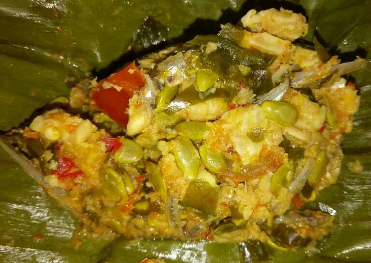 resep makanan Bothok Lamtoro/Mlanding/petai cina