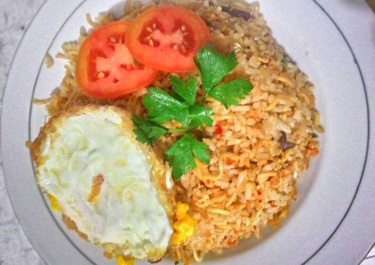 bahan dan cara membuat Nasi Goreng Magelangan / Mienas dadakan