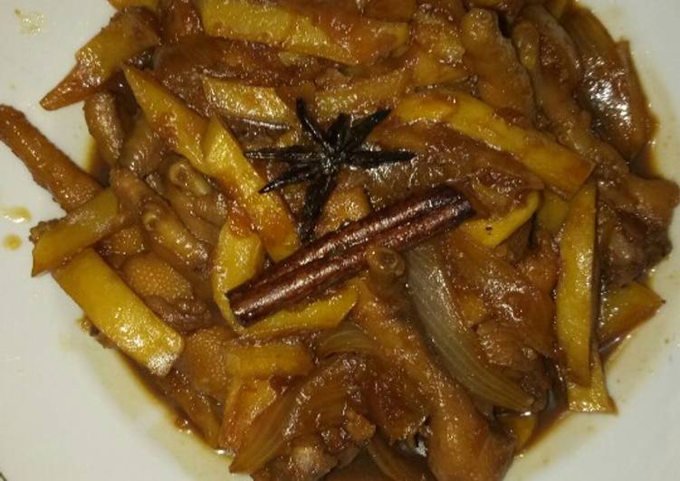 Semur ceker ayam kentang recipe main photo