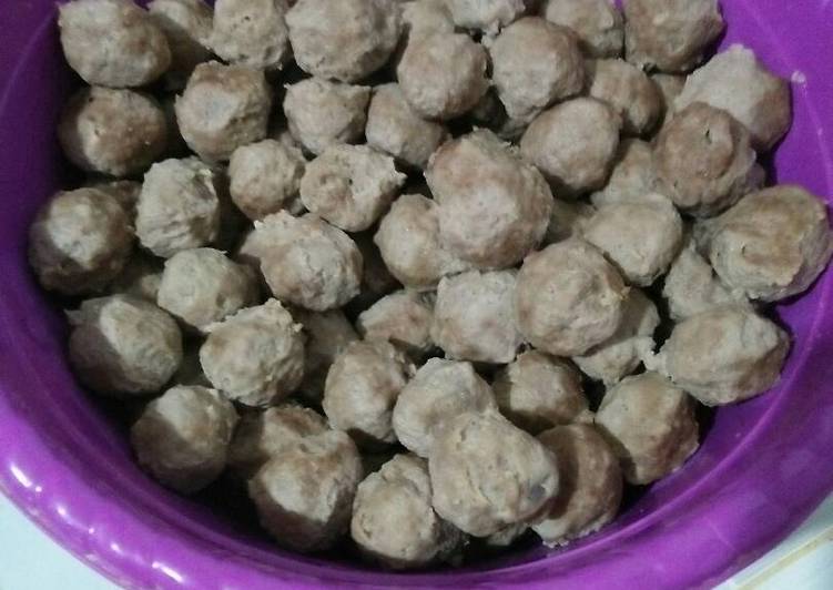 Resep Bakso sapi Karya natasya 5430