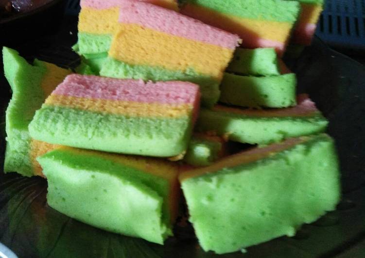 Resep Rainbow cake kukus Karya Ria.