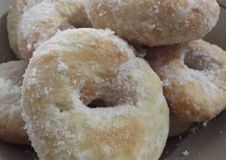 bahan dan cara membuat Donat goreng empuk