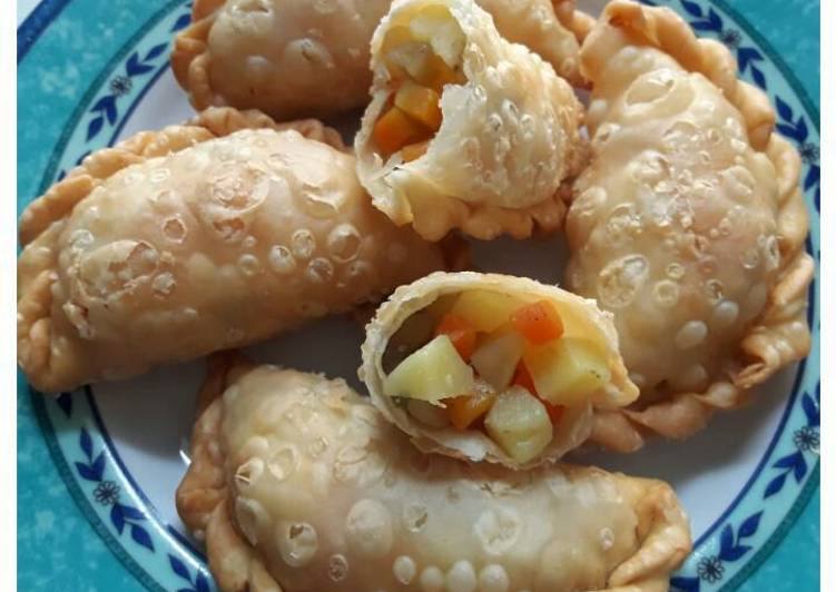  Resep  Jalangkote Isi Kentang Wortel  oleh pawonbangbang 