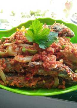 Ikan layang sambal balado pete