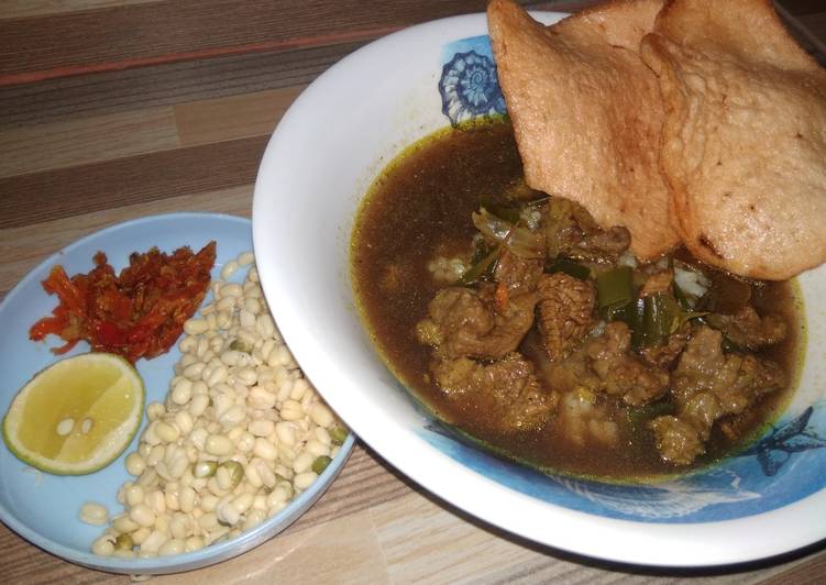 resep lengkap untuk Rawon Sapi (Bumbu Indofood)