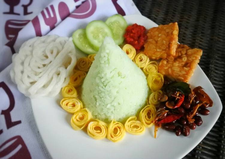 resep lengkap untuk Nasi uduk pandan (rice cooker)