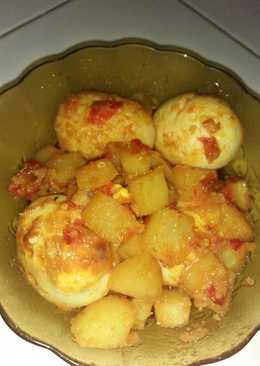 Telur kentang balado