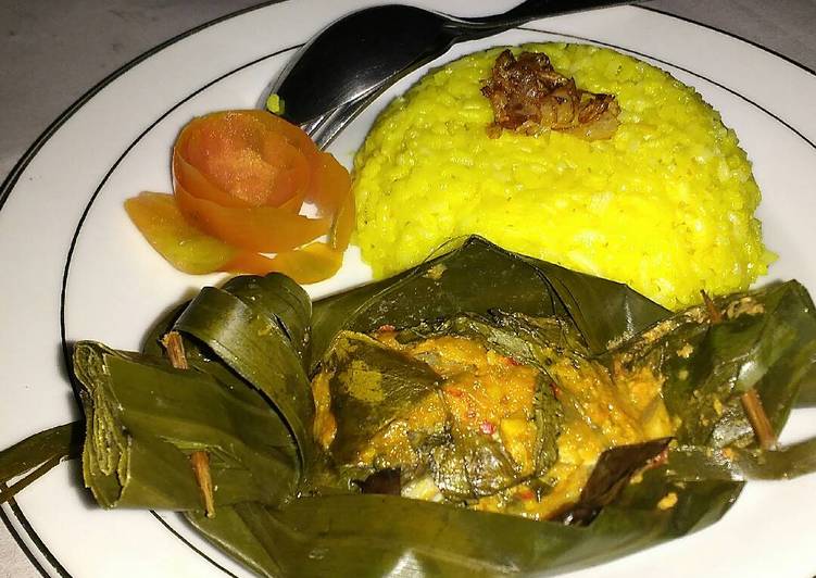 resep lengkap untuk Nasi Kuning & Pepes Ikan