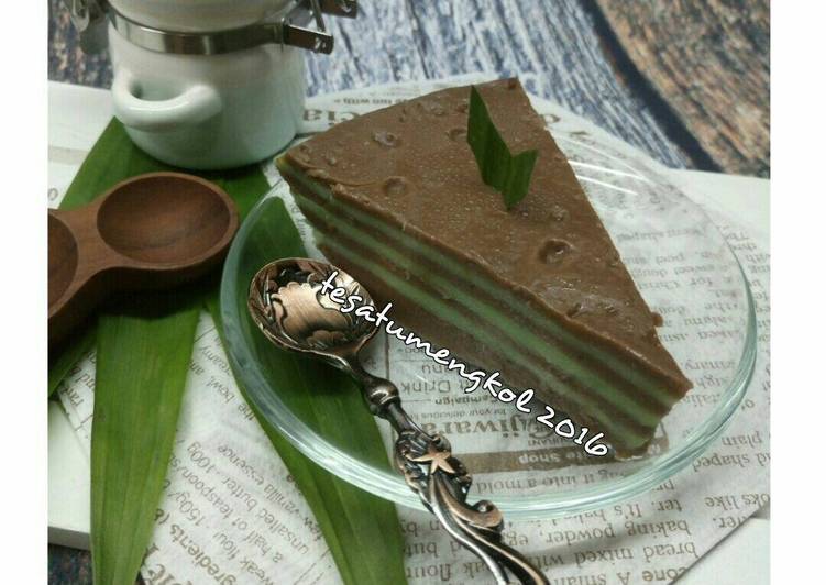 bahan dan cara membuat Kue Lapis / Balapis Menado