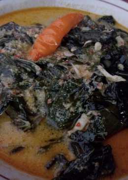 Daun singkong santan