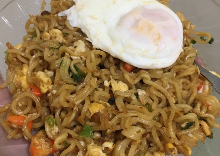  Resep  Indomie  goreng  spesial oleh Marcy Cookpad