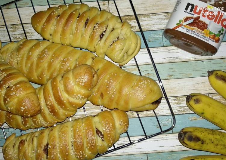 resep lengkap untuk Banana Nutella Bread