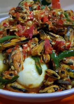 Tumis telor kerang cabe merah ijo