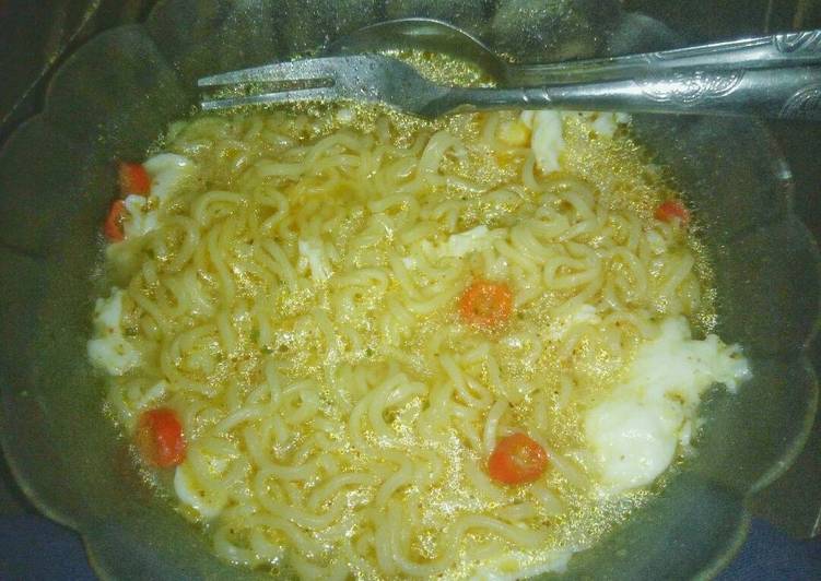 gambar untuk cara membuat Indomie kuah telor