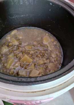 Bubur kacang ijo dan ubi