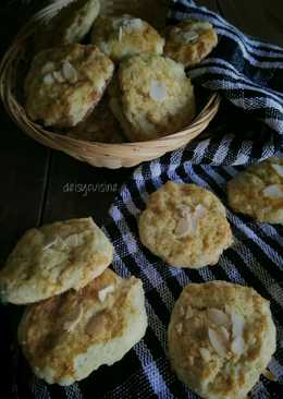 Almond Cheese Cookies