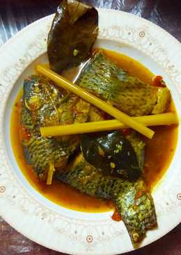 Pindang ikan mujair khas sunda