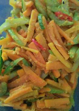 Acar timun wortel bumbu kuning