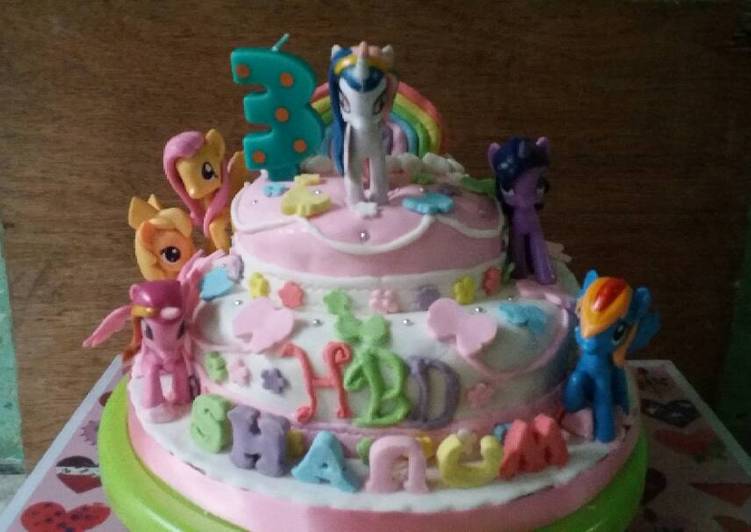 gambar untuk cara membuat Kue ultah little pony