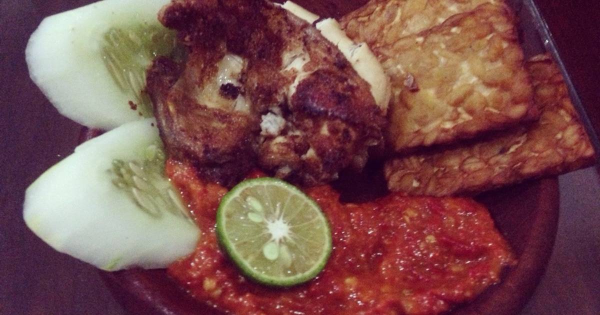 Resep Ayam penyet ala Nissa Anjani