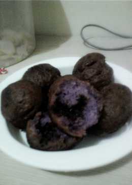 Roti goreng ubi ungu isi coklat
