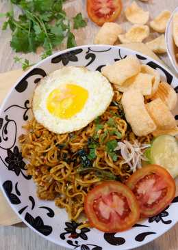 Mie goreng praktis