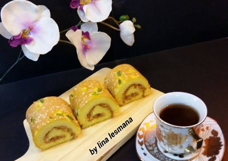 resep makanan Bolu gulung abon