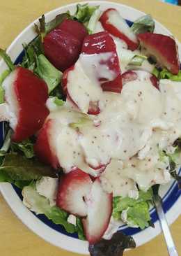 Chicken Breast rose apple in caesar salad