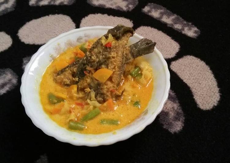 resep lengkap untuk Gulai Lele plus sayuran