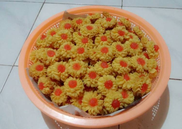Resep Kue semprit Oleh Astri Widiyanti Widiyanti