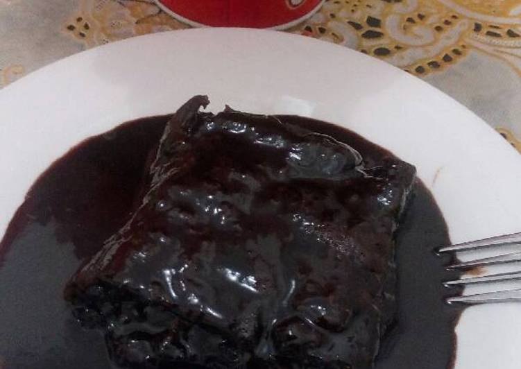 resep masakan Brownies nutrijel instan dengan saus coklat meleleh