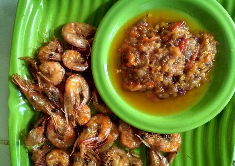 bahan dan cara membuat Udang sambel ala bu rudi