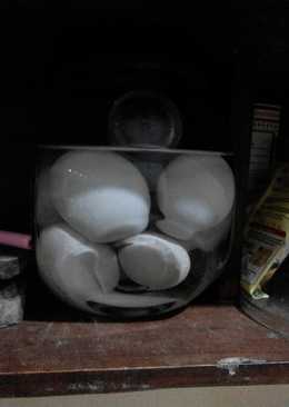 Telur Asin dengan direndam air