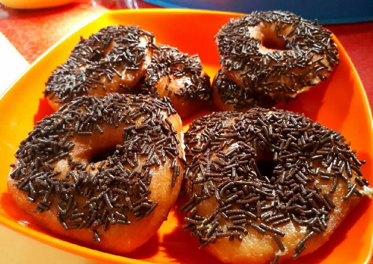 bahan dan cara membuat Donat Instant