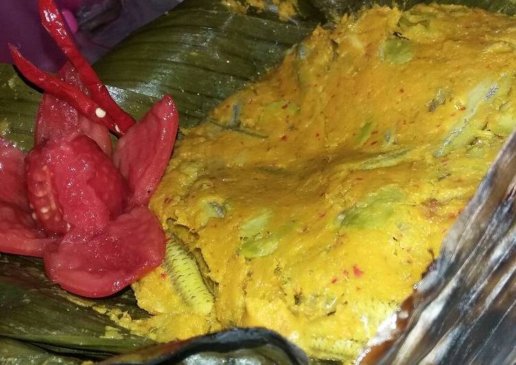 gambar untuk resep makanan Pepes Ikan Seluang bumbu kuning Tempoyak #PR_MasakanBungkusDaun