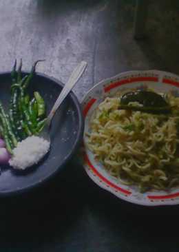 Mie goreng sambal ijo