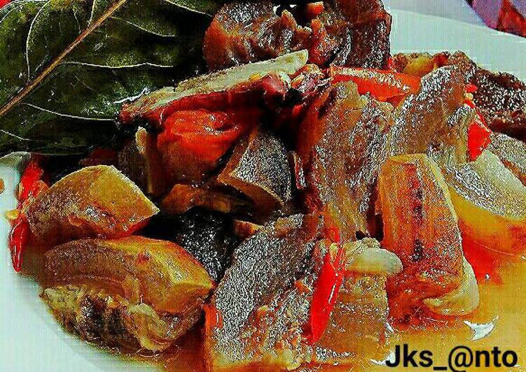 resep Oseng kikil sapi pedas manis