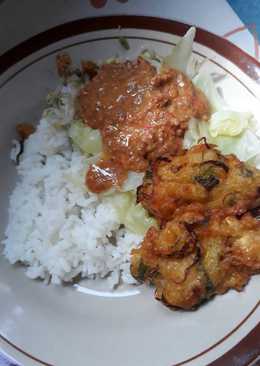 Nasi pecel sederhana