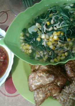 Sayur bening with tempe dan sambal joss mantab