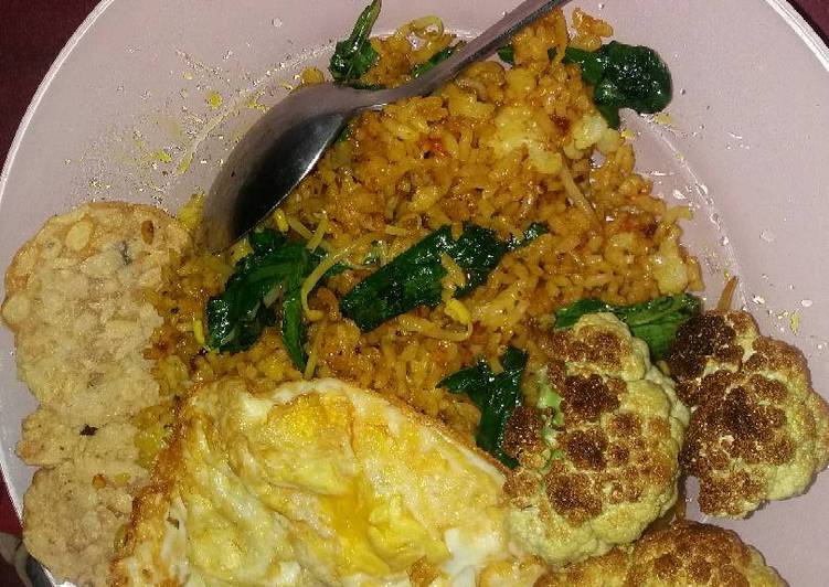  Resep  Nasi  Goreng  bumbu kuning  oleh Naya R Cookpad