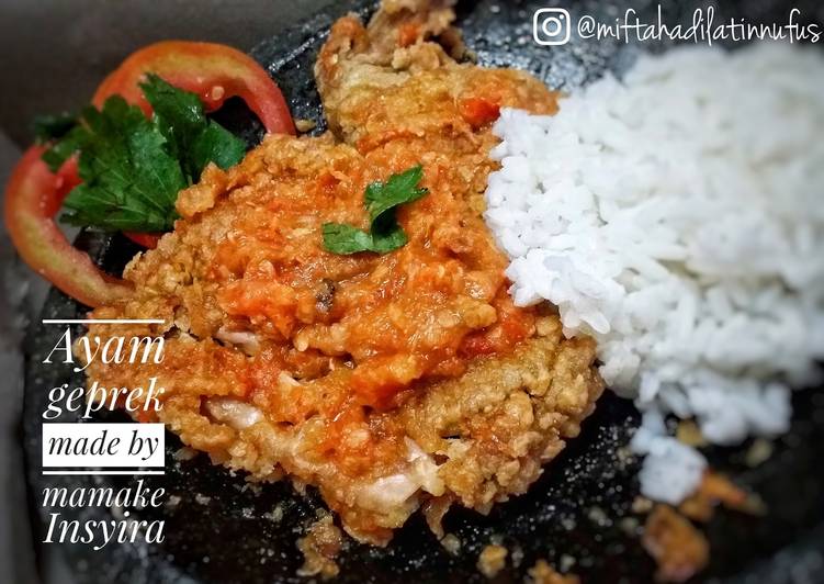 Ayam geprek mamake insyira