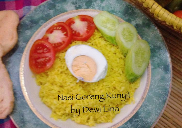  Resep Nasi Goreng Kunyit  oleh Dewi Lina Faidah Cookpad