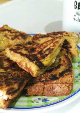 Orange-flavored Cheese French Toast with Honey &  Cinnamon Drizzle