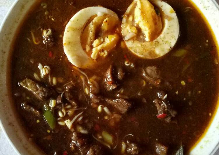 bahan dan cara membuat Rawon daging