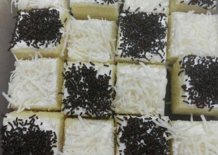 Resep 4. Bolu Jadul Kukus Potong #PekanInspirasi Kiriman dari Yunitha
Ummu Sayyidati