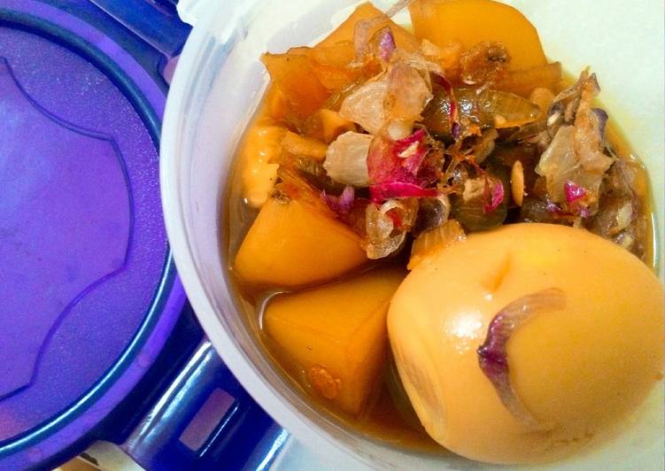 resep makanan Semur Telur dan Kentang