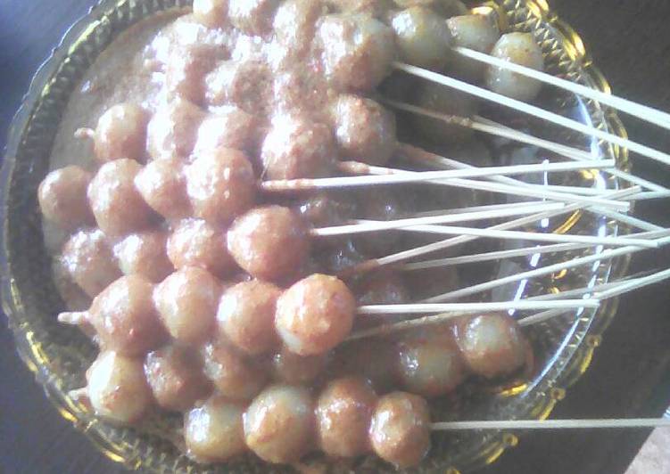 gambar untuk cara membuat Sate cilok bumbu seblak mantappp