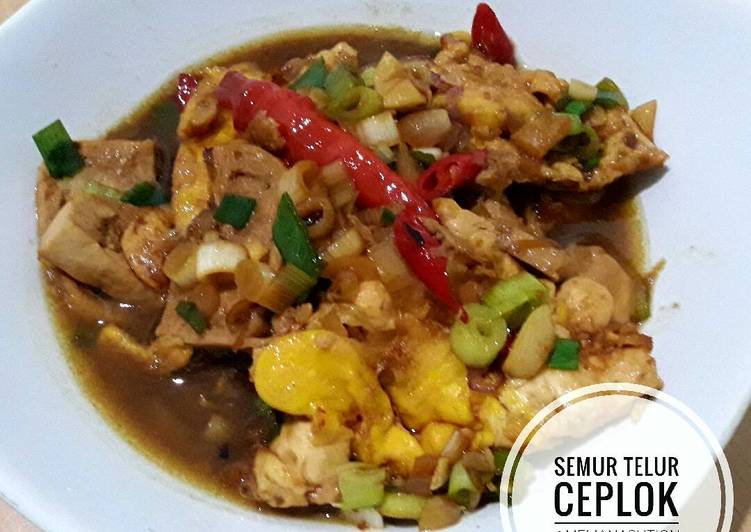 resep masakan Semur telur ceplok