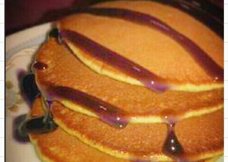 resep masakan Simple Pancake with Blueberry Jam (Dorayaki)