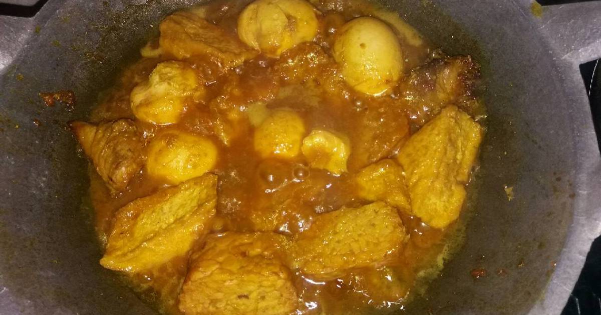 Resep Terik kecap telur, ayam,tahu,tempe ala erika ala Erika Okti Widayanti